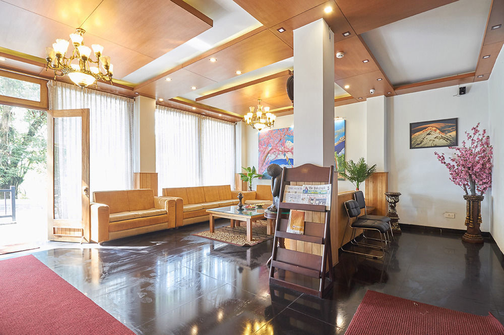 The Golden Crest Hotell Gangtok Exteriör bild