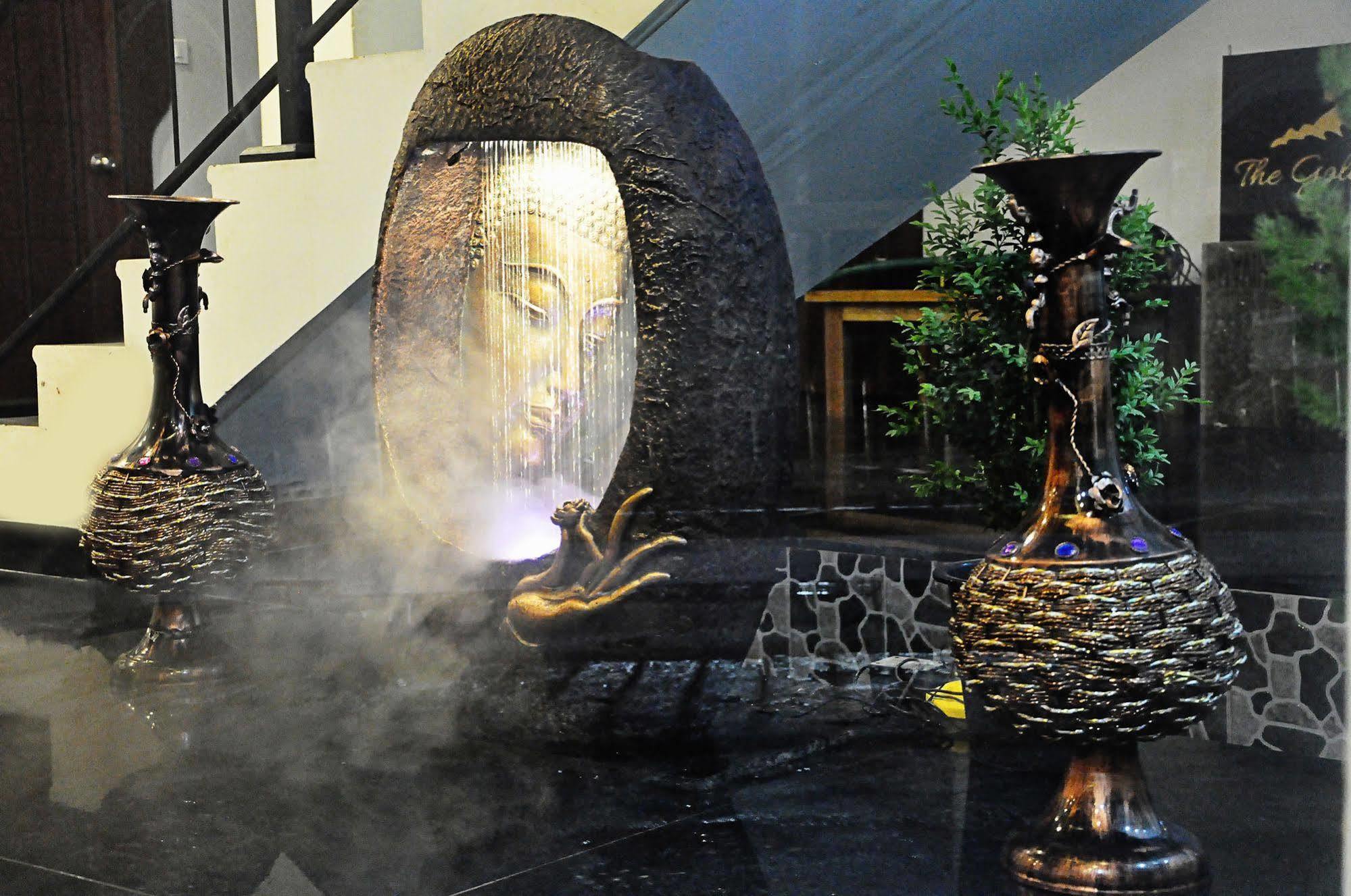 The Golden Crest Hotell Gangtok Exteriör bild