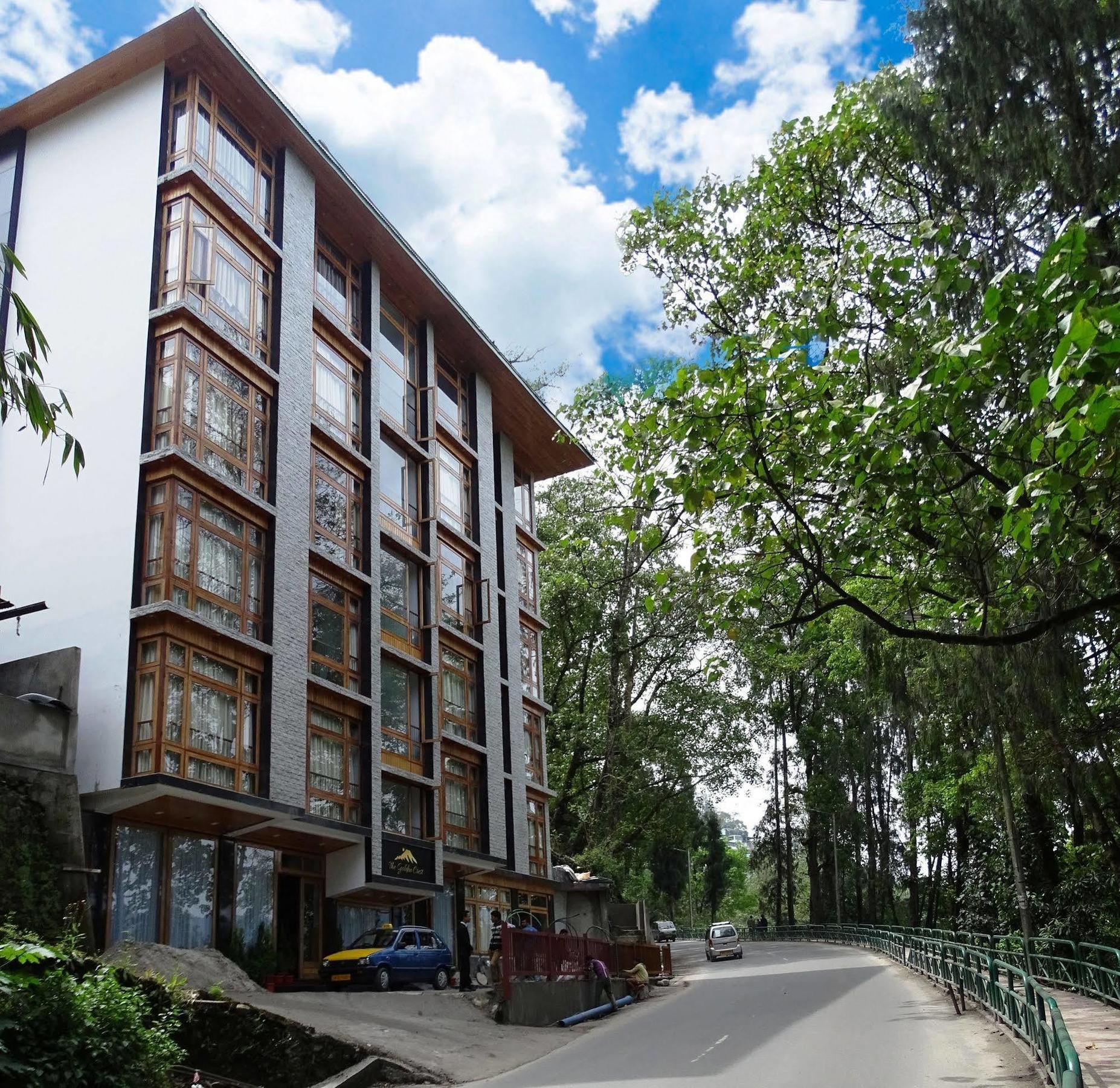 The Golden Crest Hotell Gangtok Exteriör bild