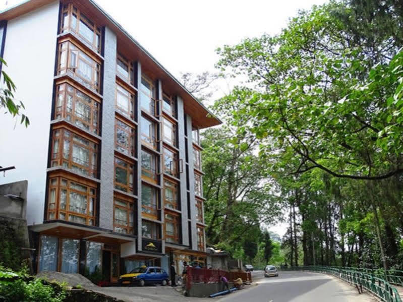 The Golden Crest Hotell Gangtok Exteriör bild