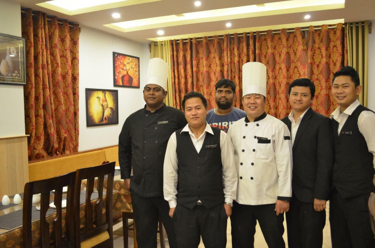 The Golden Crest Hotell Gangtok Exteriör bild
